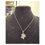PAW PENDANT WITH CHAIN