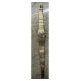 RENIOR WRISTWATCH MARKED 14K