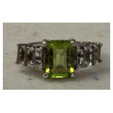 PERIDOT STONE RING SIZE 5