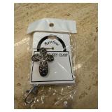 CROSS KEY CLASP
