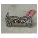 WHITE AUSTRIAN CRYSTAL RING IN SILVERTONE