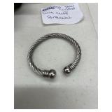 WIRE CUFF BRACELET