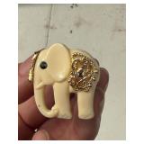 STRETCHABLE ELEPHANT RING