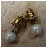 PEARL STUD EARRINGS