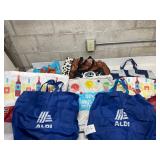lot of mostly Aldi reusable tote bags