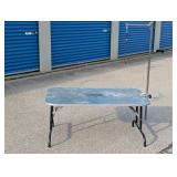 Dog grooming table