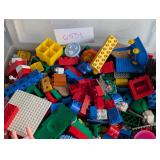 Tote with Asst'd Duplo and Lego