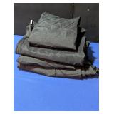 6 round Polyester Black Tablecloths, 120' diameter
