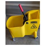 Rubbermaid Professional/Commercial Mop Bucket