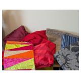 Rugs, Tablecloths, Table Runners