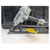 Hitachi Fisnish Nailer
