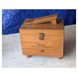 Ronson Shoe-Shine Box w/Polisher etc