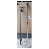 2 Pipe Clamps