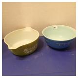 Pyrex Bowls