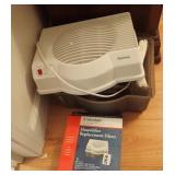 Humidifier & 1 Replacement Filter