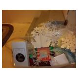 Christmas Decorations & Supplies