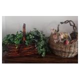 2 Basket & Greenery