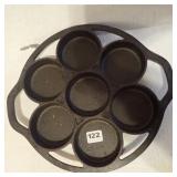 Cracker Barrel Cast Iron Biscuit Pan
