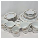 Style House Prelude Fine China Set Japan Gold Scroll