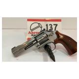 Smith & Wesson MOD 617-1 22 LR