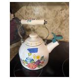 Pioneers tea  kettle