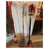 Vacuum cleaner, steam mop, and swifter