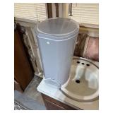 Diaper trashcan