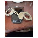 Hand cuffs