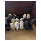 Shoe rack with shoes