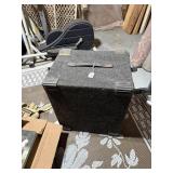 Audio equipment carrying case