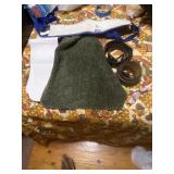 Linens,  miscellaneous  and clothes
