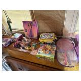 Box lot of childrenï¿½s toys and puzzles