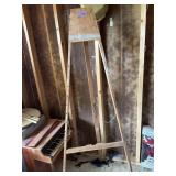 Wood easel