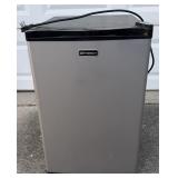 Emerson Mini Fridge CR275BSE2