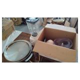 Kitchen Lot-Electric Skillet (no cord), Blender