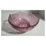 Fenton Glass Dusty Rose 'Beauty' Pattern Bowl