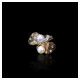 18K Gold Ring set with Pearls and Diamonds
