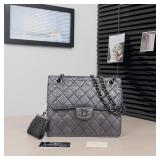 Chanel Classic Flap Jumbo, Metallic-Silver...