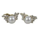 18k Gold and Pearl Earring