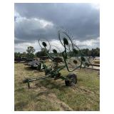 John Deere 702 8 wheel hay rake