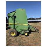 John Deere 468 Mega Wide Plus round baler