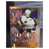 Mike Modano FRACTAL MATRIX GAMERS Card