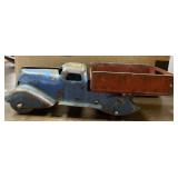 VTG. 2"x7" metal toy truck