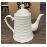 8in. White Tea Pitcher with Lid
