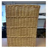 23in. Wicker Basket/Clothes Hamper / NO SHIPPING