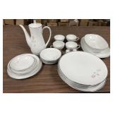 Noritake Pasadena. 25 Piece Set / NO SHIP