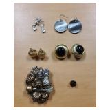 2 clip earrings, 2 pierced earrings & 2 pins