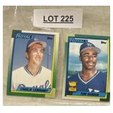 TWO VINTAGE BASEBALL TRADING CARDS / SHIPS
