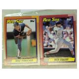 TWO VINTAGE BASEBALL TRADING CARDS / SHIPS