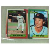 TWO VINTAGE BASEBALL TRADING CARDS / SHIPS